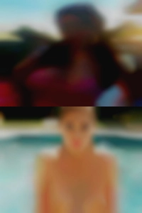 Moorpark looking for lady for sexual adult club.